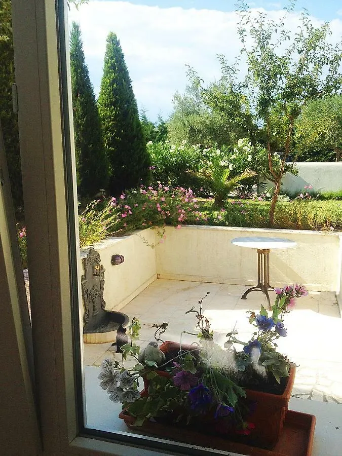 Lovely Apartm.Near Airport Kardiá Apartment